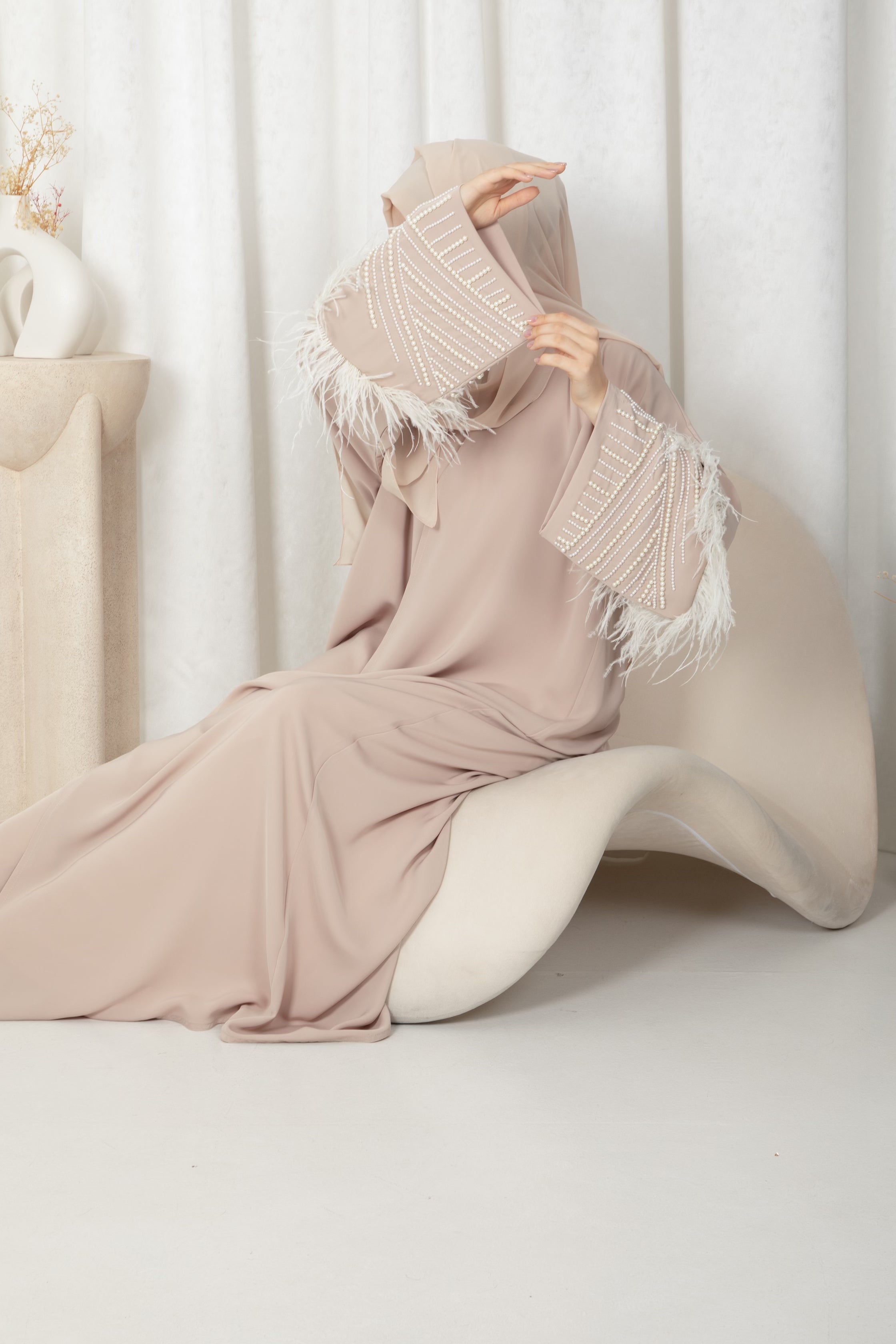 Pearl Sand Feathered Bliss